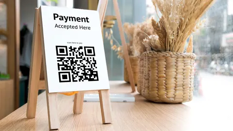 14 QR Code Examples You Can Scan Right Now (By Type) blog post thumbnail